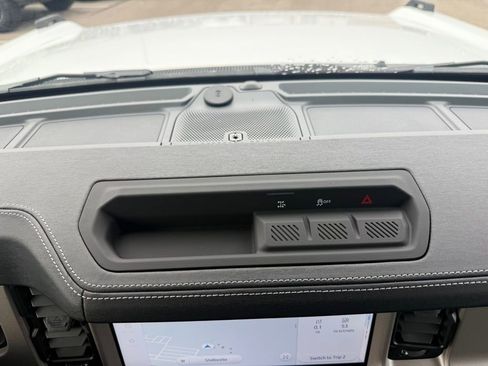 New 2025 Ford Bronco Outer Banks image 27