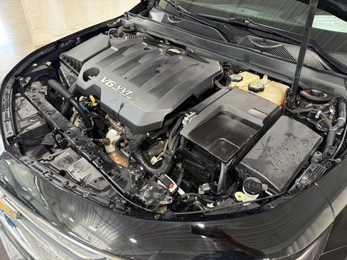 Used 2016 Chevrolet Impala LT FWD image 38