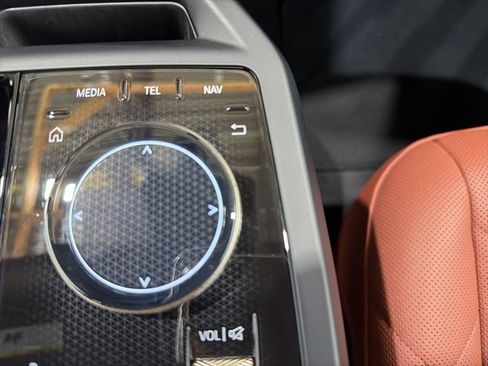 Used 2026 BMW iX xDrive45 image 36