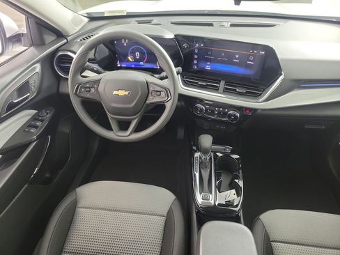 New 2026 Chevrolet Trax LT image 15