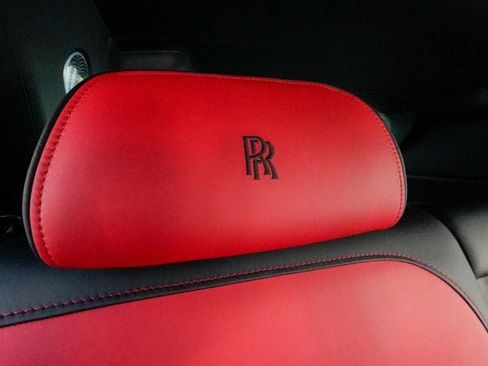 Used 2023 Rolls-Royce Cullinan Black Badge w/ Driver's Package image 98