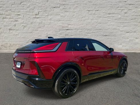 New 2026 Cadillac Lyriq Premium Sport w/ LPO, ONYX Package AWD/4WD image 5