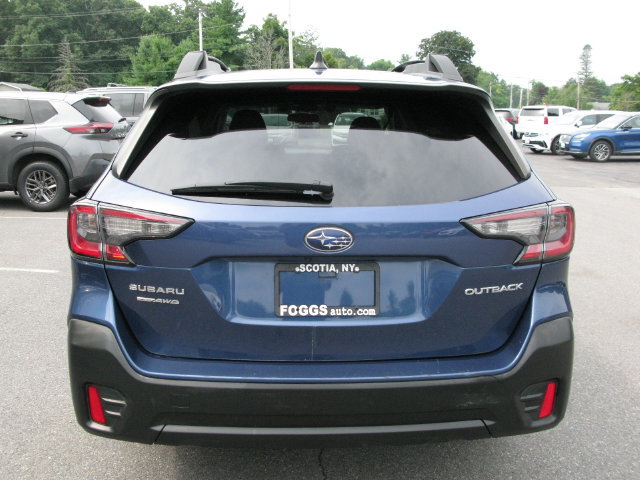 Used 2022 Subaru Outback Premium AWD/4WD image 5