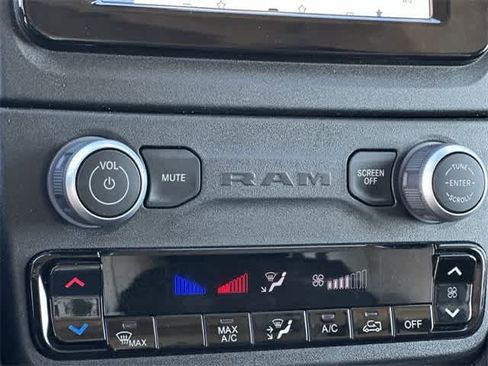 Used 2023 RAM ProMaster 2500 image 13