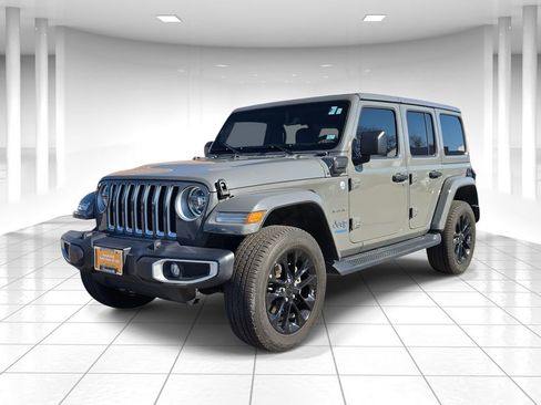 Used 2021 Jeep Wrangler Unlimited Sahara image 7