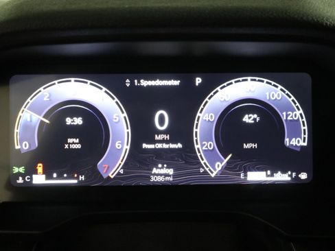 Used 2025 Jeep Grand Cherokee Altitude image 18