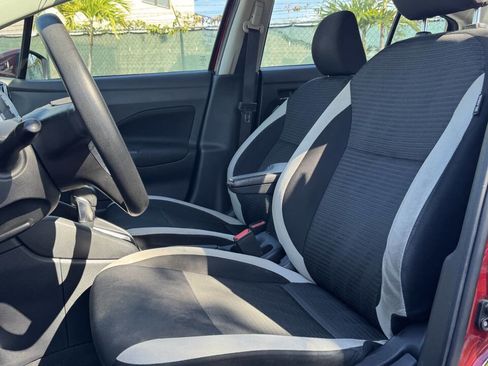 Used 2021 Nissan Versa SV image 17