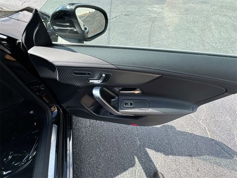 Used 2024 Mercedes-Benz CLA 250 4MATIC w/ Exclusive Package image 32