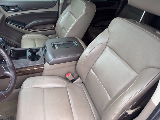 Used 2017 Chevrolet Tahoe LT w/ LT Signature Package AWD/4WD image 6