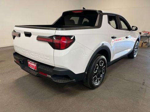 Used 2024 Hyundai Santa Cruz SEL FWD image 3