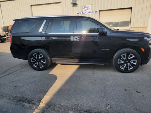 Used 2024 Chevrolet Tahoe Premier w/ Premium Package AWD/4WD image 4