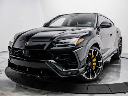 Used 2022 Lamborghini Urus AWD/4WD image 5