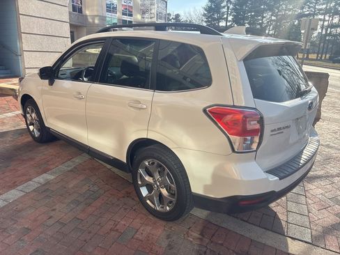 Used 2017 Subaru Forester 2.5i Touring image 5
