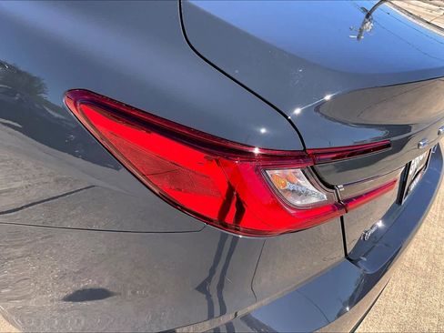 Used 2025 Toyota Camry LE image 26