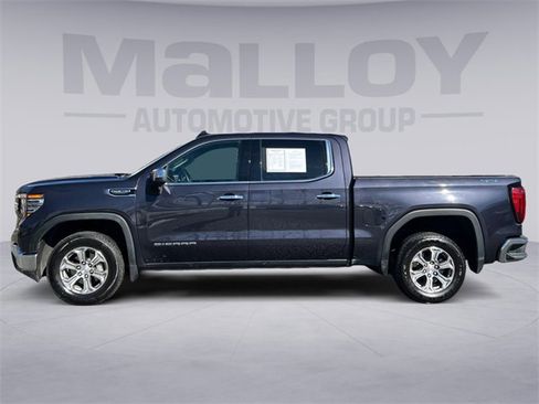 Used 2025 GMC Sierra 1500 SLT image 2
