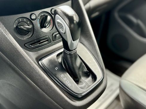 Used 2016 Ford Transit Connect XL image 21