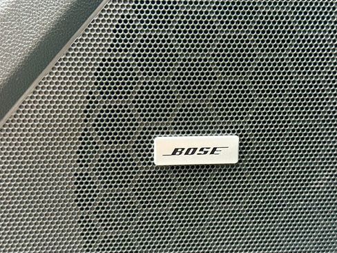 Used 2023 Chevrolet Traverse RS image 19