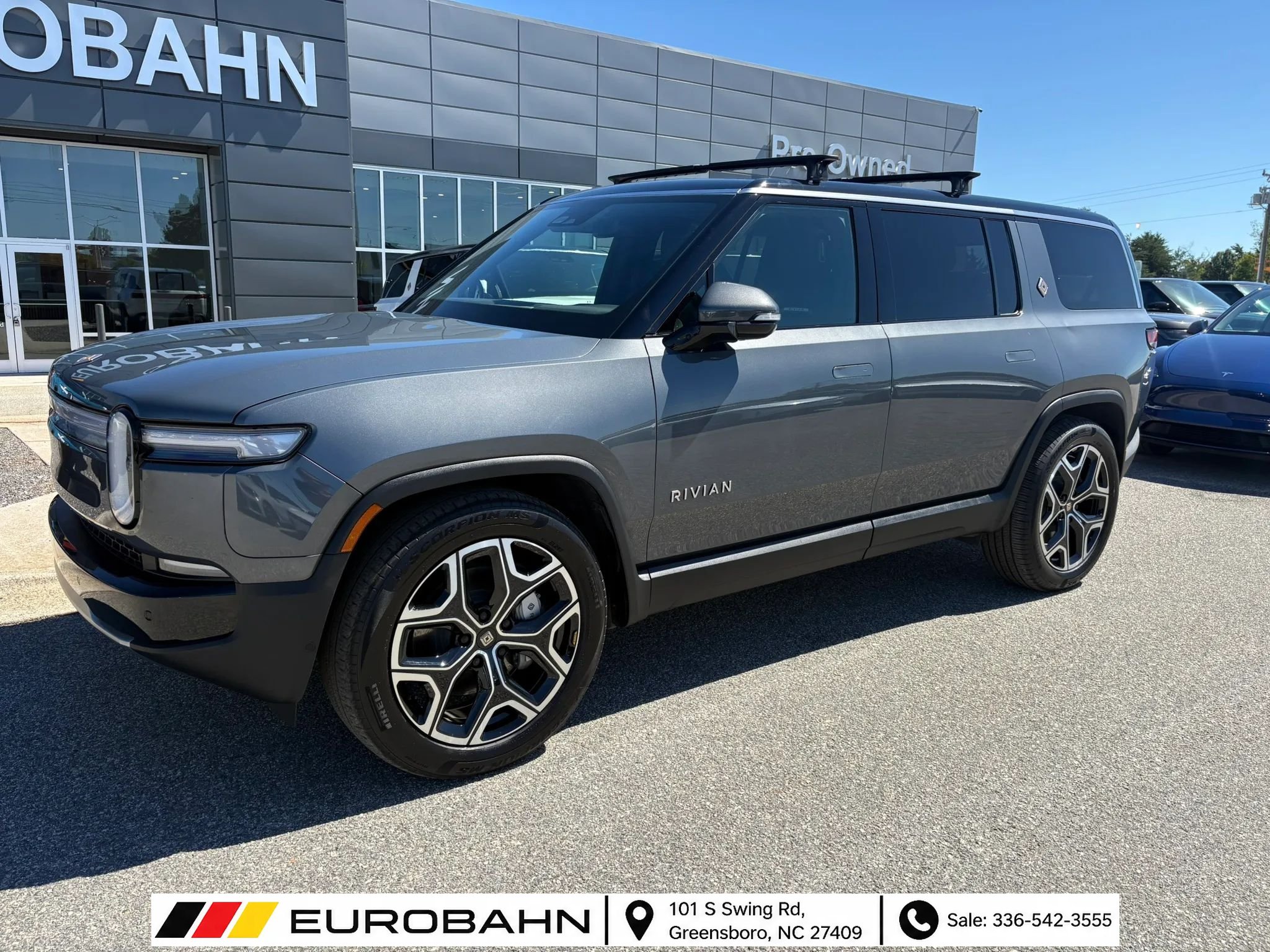 Used 2025 Rivian R1S Adventure Dual AWD/4WD image 26