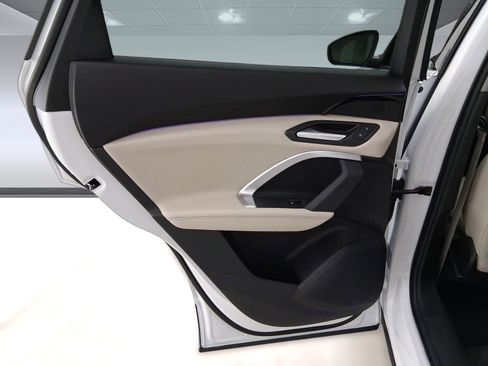 Certified 2025 Audi Q5 Premium w/ Convenience Package image 26