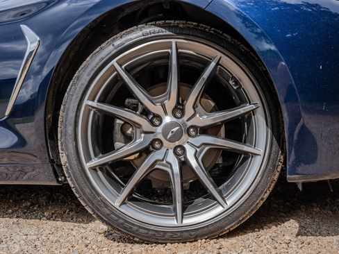 Used 2019 Genesis G70 2.0T Advanced w/ Dynamic Package AWD/4WD image 13