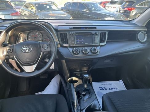 Used 2014 Toyota RAV4 LE FWD image 8