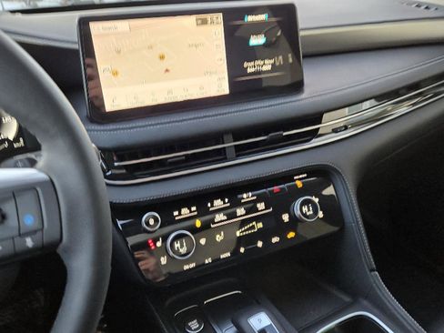 Certified 2023 INFINITI QX60 Luxe image 34