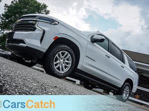 Used 2021 Chevrolet Suburban LT image 4