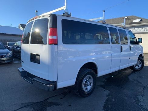 Used 2017 Chevrolet Express 3500 LT w/ LT Preferred Equipment Group image 5