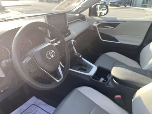 Used 2022 Toyota RAV4 XLE Premium FWD image 14