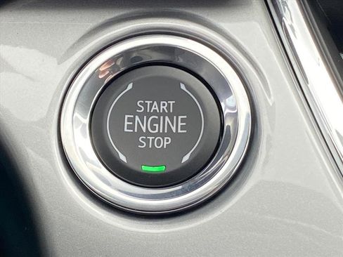 New 2026 Chevrolet Trax LT image 16