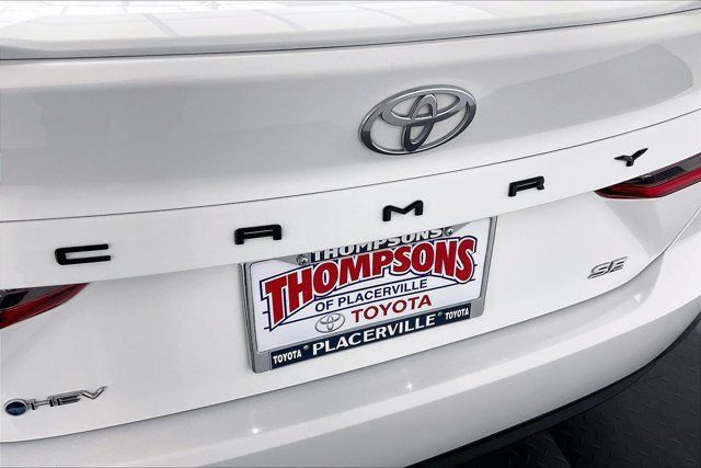 Used 2025 Toyota Camry SE FWD image 32