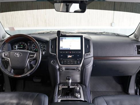 Used 2017 Toyota Land Cruiser AWD/4WD image 17