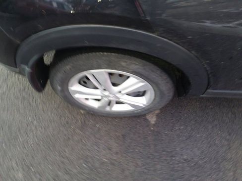 Used 2023 Nissan Kicks S image 10