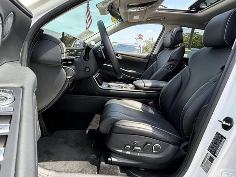 Certified 2025 Genesis GV80 3.5T Advanced AWD/4WD image 9
