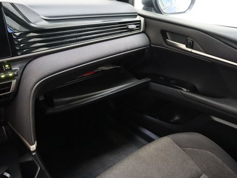 Used 2025 Toyota Camry LE FWD image 22