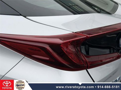 Used 2021 Toyota Prius Prime LE image 9