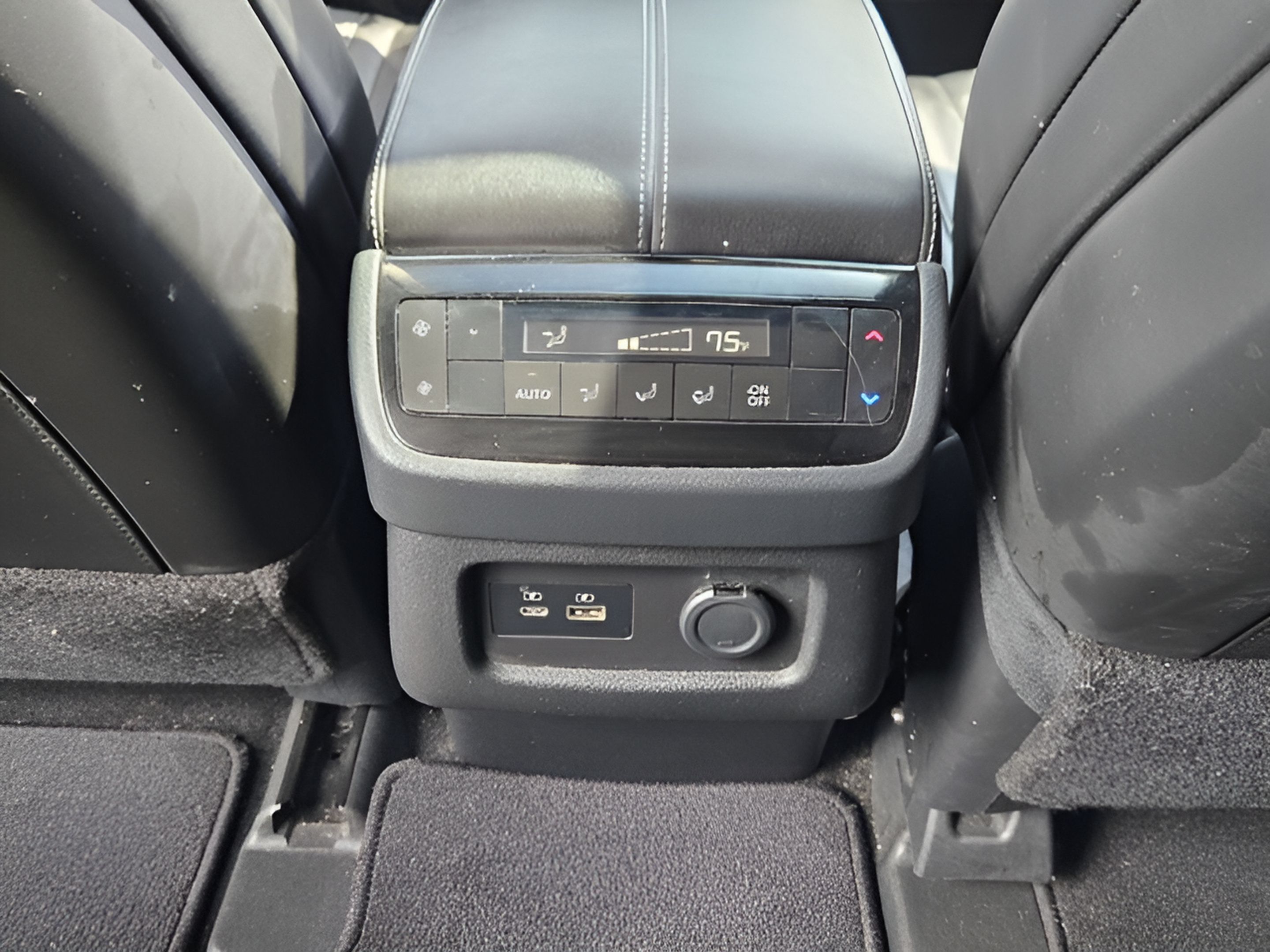 Used 2022 INFINITI QX60 Luxe w/ Cargo Package FWD image 11