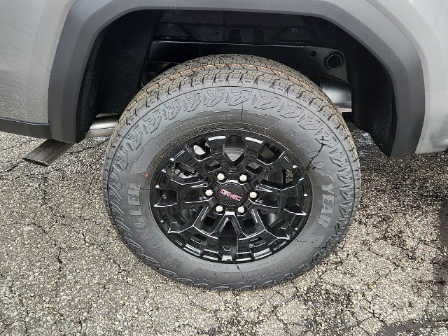 New 2026 GMC Canyon Elevation w/ Convenience Package RWD image 5