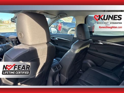 Used 2023 Buick Envision Essence image 33