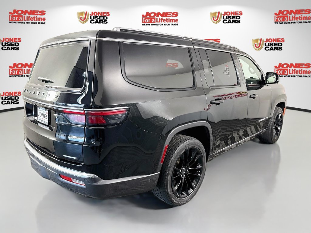 Used 2022 Jeep Wagoneer Series III w/ Premium Group I AWD/4WD image 16
