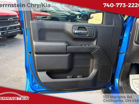 Used 2022 Chevrolet Silverado 1500 Custom AWD/4WD image 14