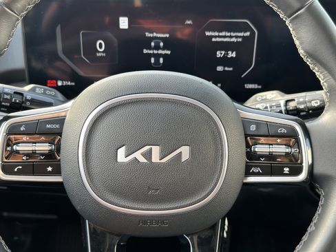 Certified 2024 Kia Sorento SX image 27