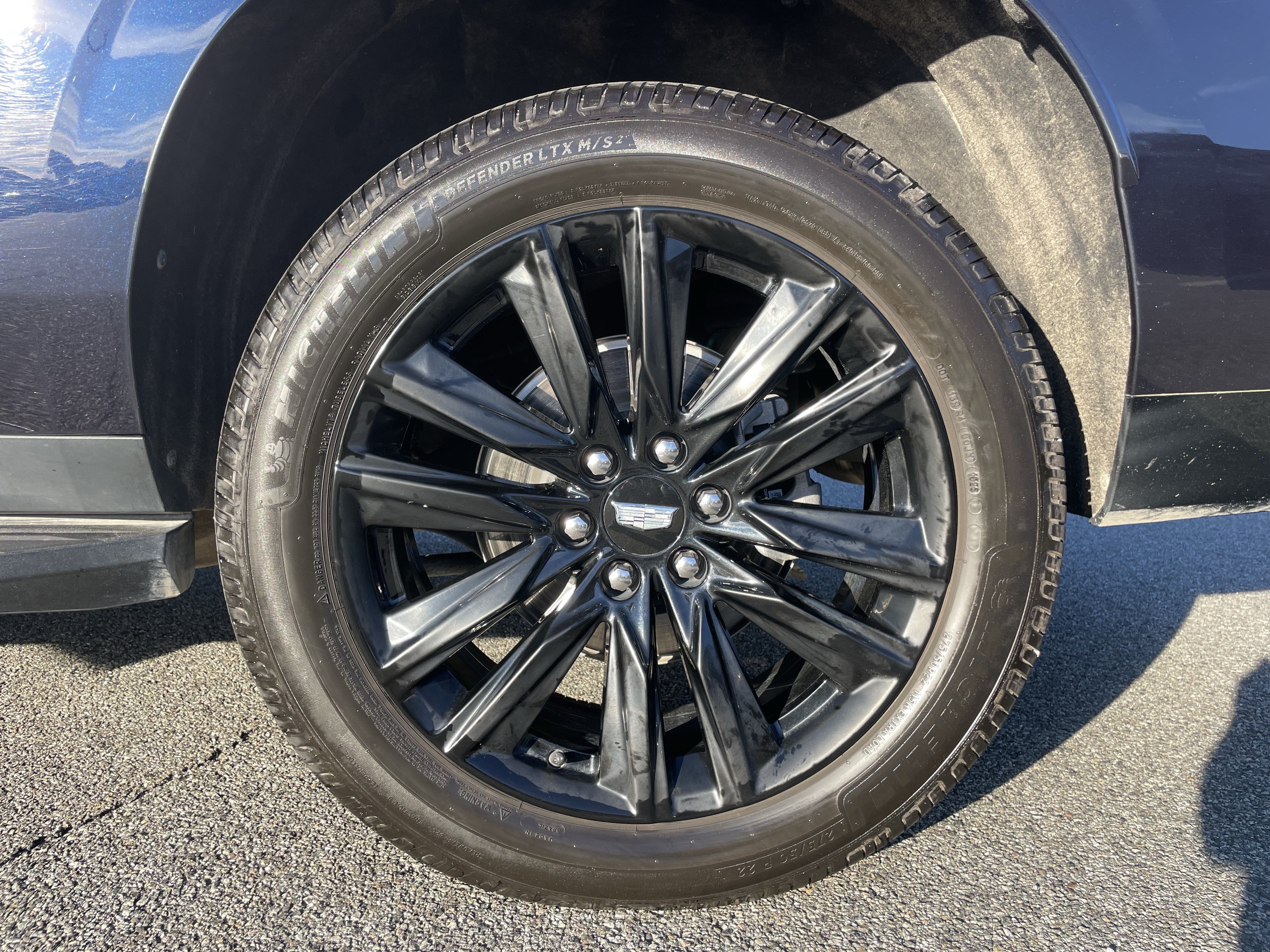 Used 2023 Cadillac Escalade ESV Sport AWD/4WD image 10