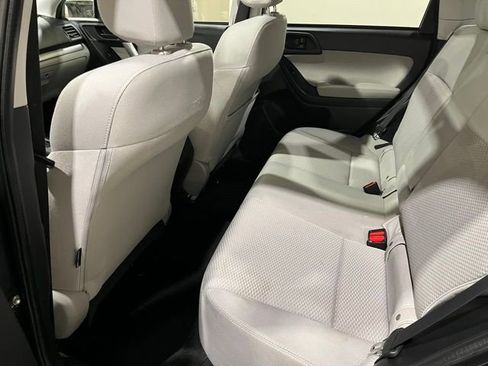 Used 2014 Subaru Forester 2.5i Premium w/ All-Weather Package AWD/4WD image 23