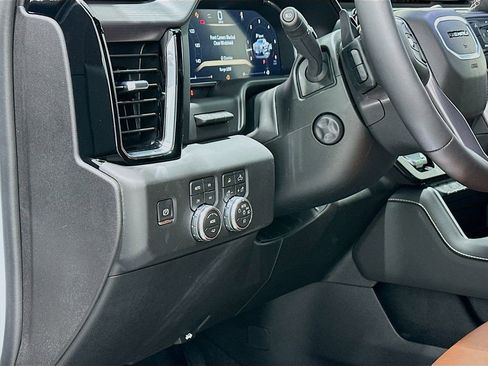 Certified 2026 GMC Sierra 1500 Denali Ultimate AWD/4WD image 12