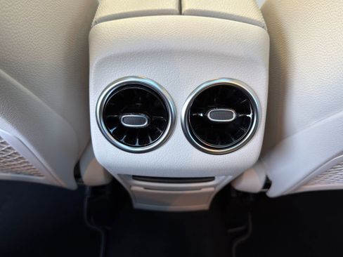 Certified 2022 Mercedes-Benz GLA 250 image 15