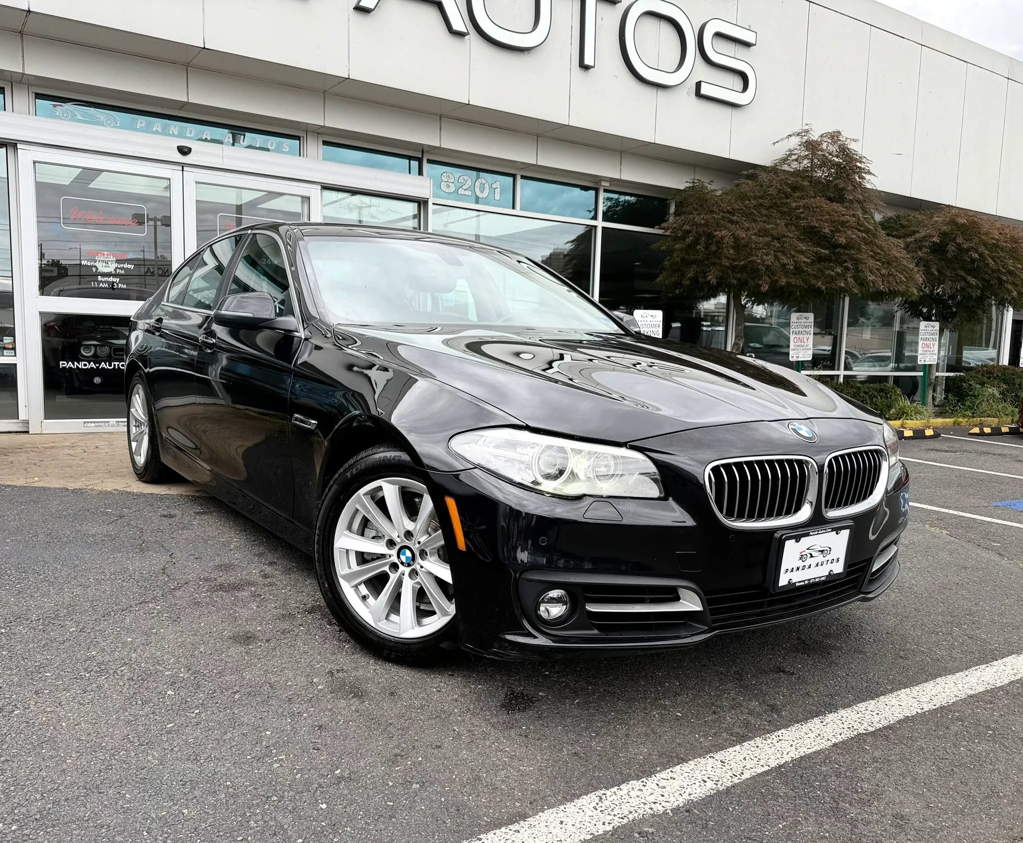 Used 2015 BMW 528i xDrive Sedan AWD/4WD image 1