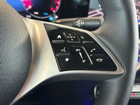 Certified 2026 Mercedes-Benz GLB 250 4MATIC image 31