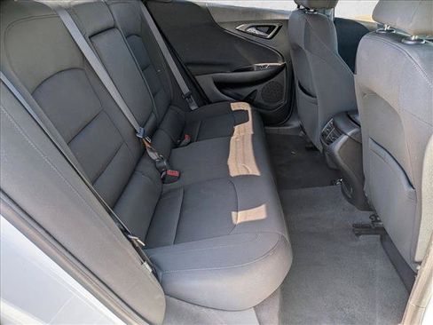 Used 2021 Chevrolet Malibu LT FWD image 19