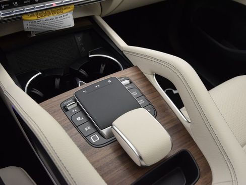 New 2026 Mercedes-Benz GLE 450 4MATIC image 28